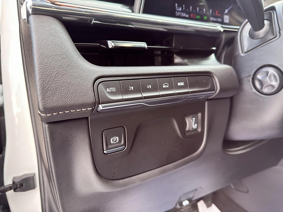 Cadillac Escalade 4WD Luxury 2024-13