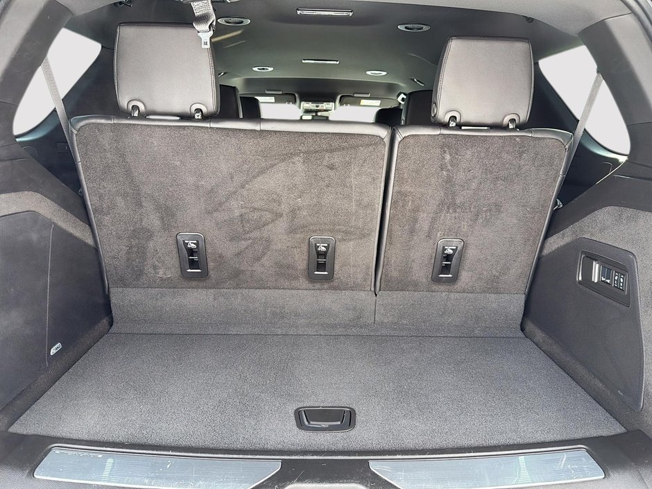 Cadillac Escalade 4WD Luxury 2024-5