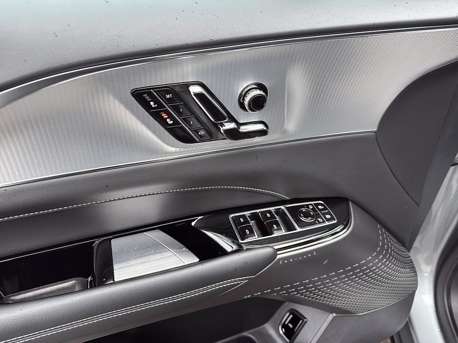 Cadillac LYRIQ Tech 2024-10