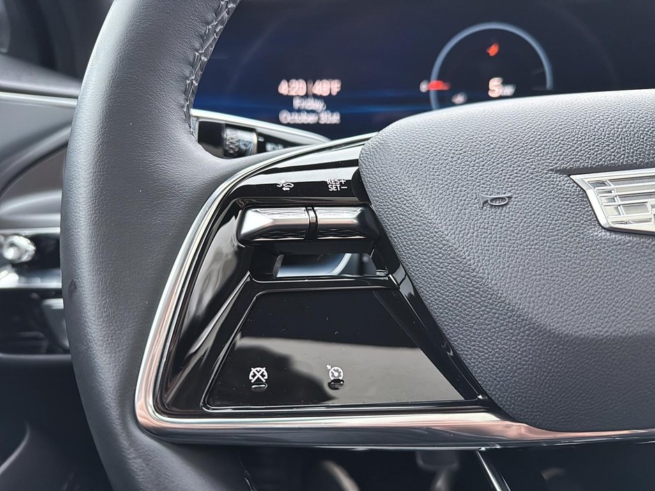 Cadillac LYRIQ Tech 2024-13