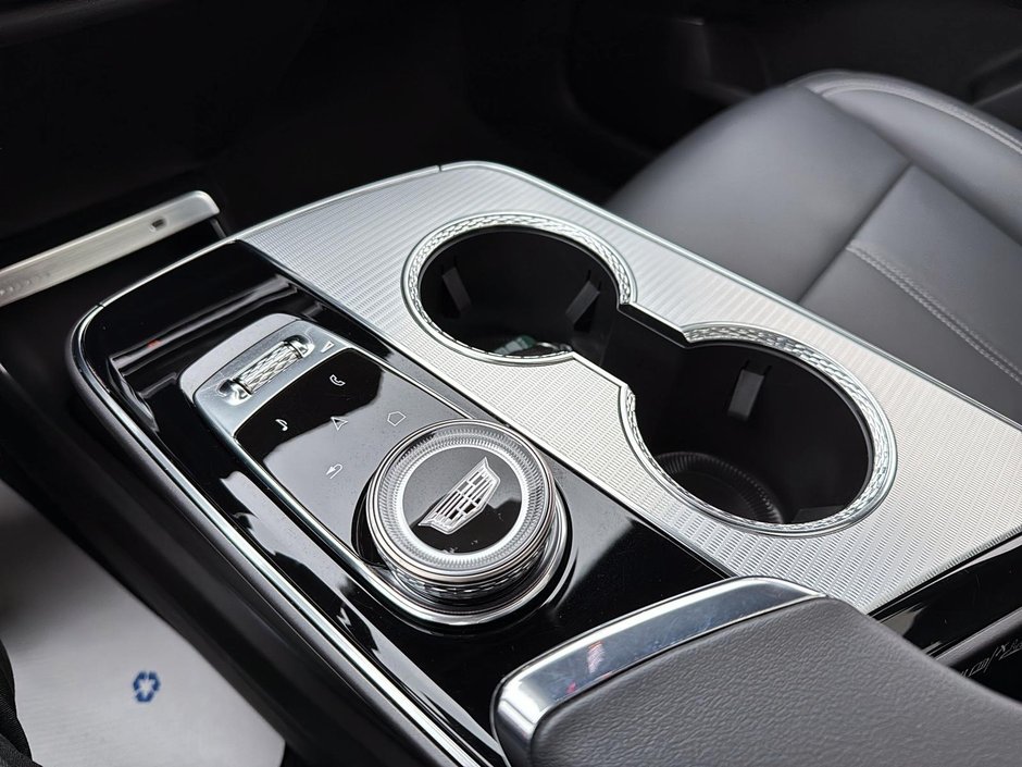 Cadillac LYRIQ Tech 2024-17