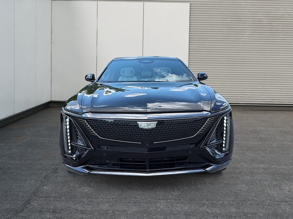 Cadillac LYRIQ Sport 2024-1
