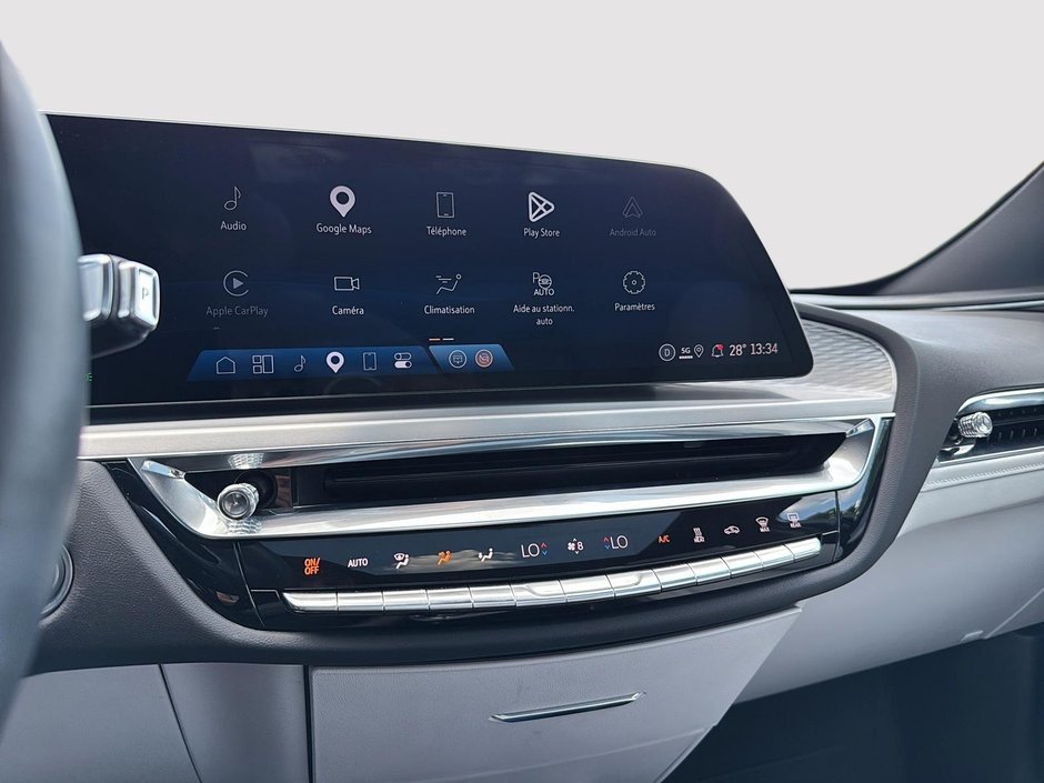 Cadillac LYRIQ Sport 2024-16