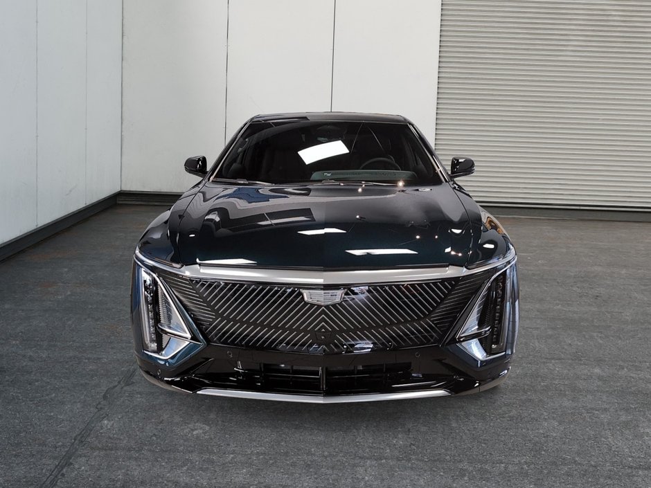 2026 Cadillac LYRIQ Luxury-2