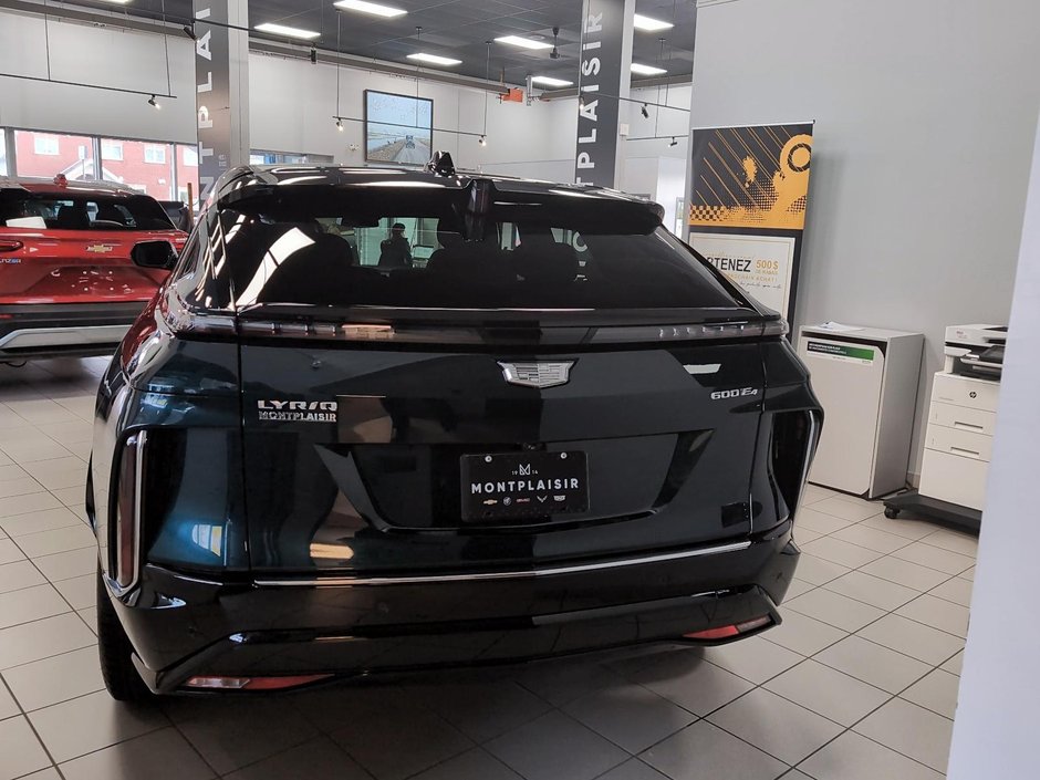 2026 Cadillac LYRIQ Luxury-3