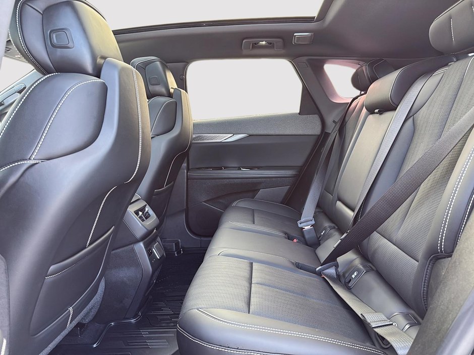 Cadillac OPTIQ Luxury 2025-7