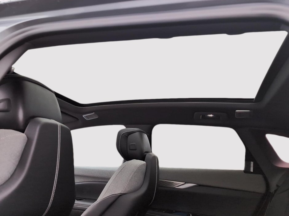 2026 Cadillac OPTIQ Luxury-14