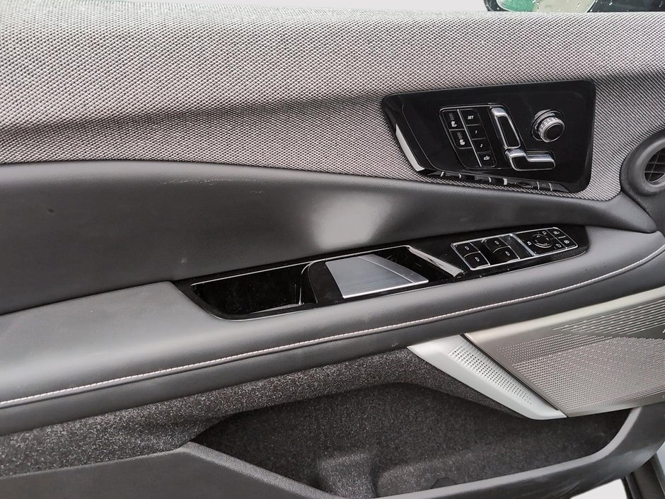 2026 Cadillac OPTIQ Luxury-11