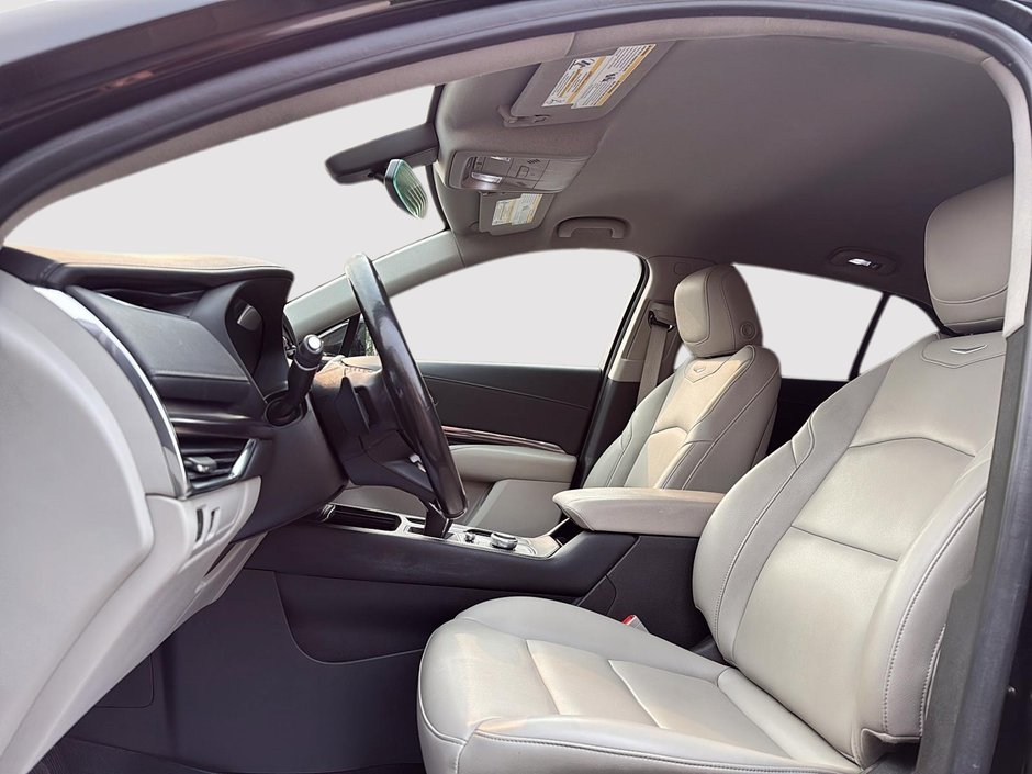 2019 Cadillac XT4 AWD Luxury-8