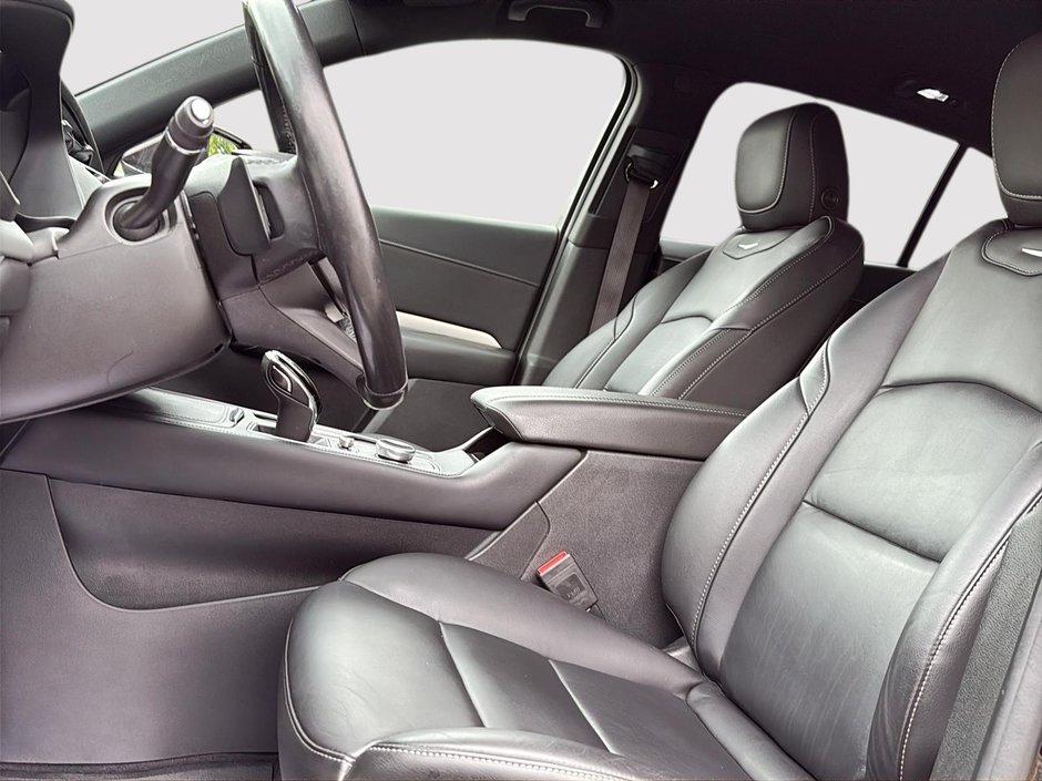 Cadillac XT4 AWD Premium Luxury 2020-8