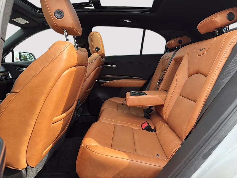 Cadillac XT4 AWD Premium Luxury 2022-9