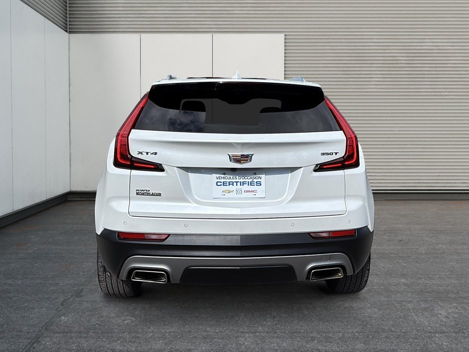 Cadillac XT4 AWD Premium Luxury 2022-2