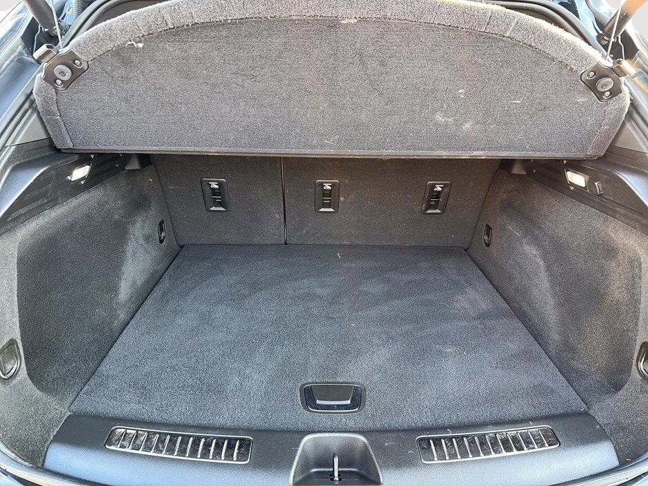 2022 Cadillac XT4 AWD Sport-5