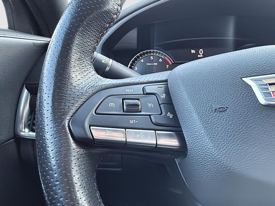 2022 Cadillac XT4 AWD Sport-13