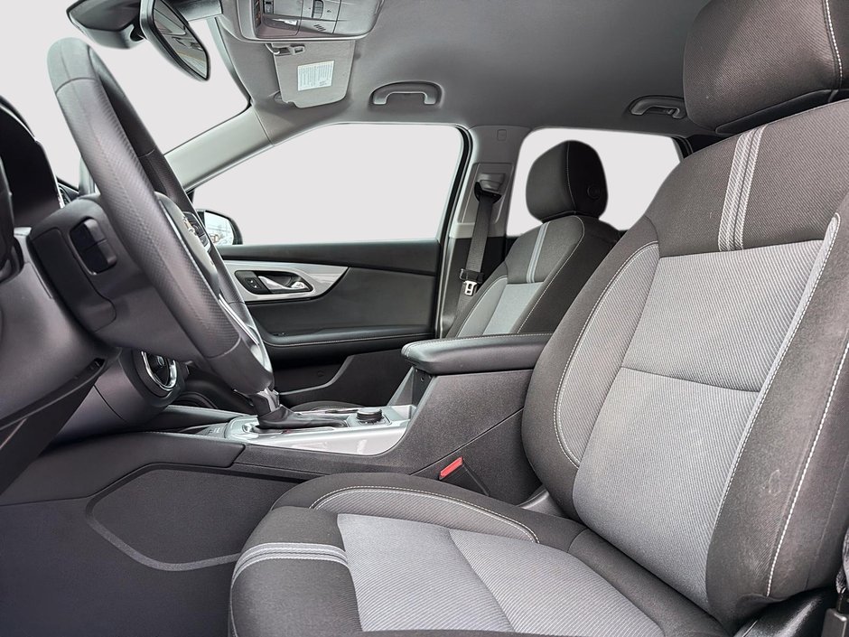 2025 Chevrolet Blazer LT-8