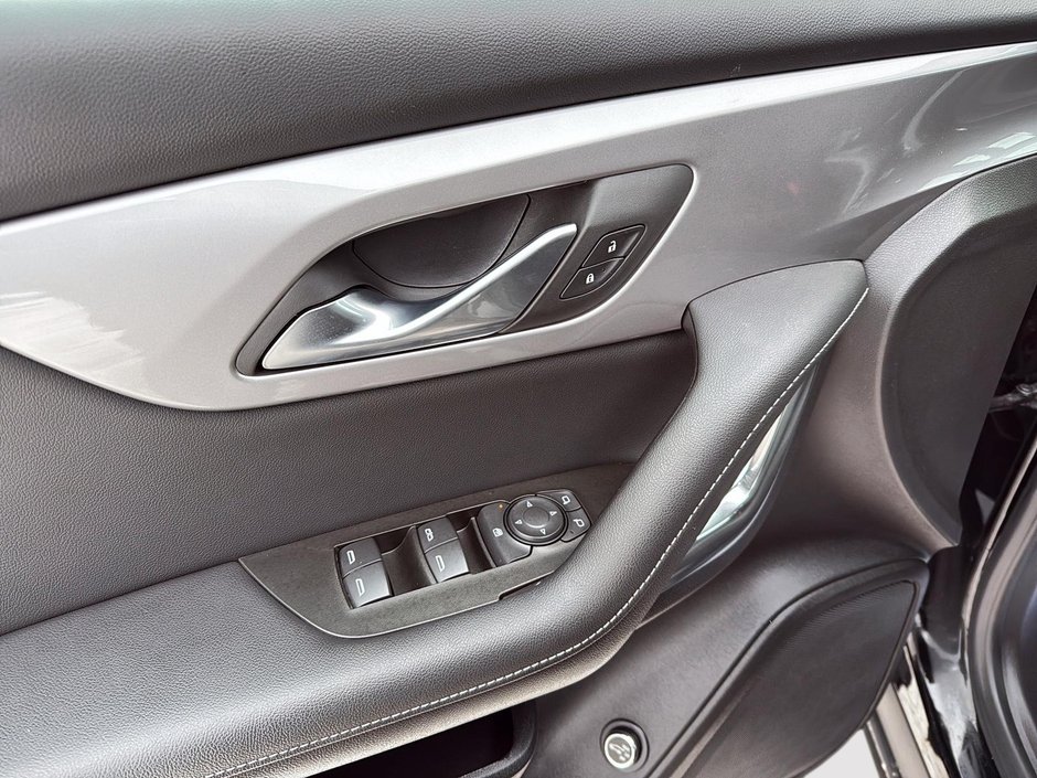 2025 Chevrolet Blazer LT-11