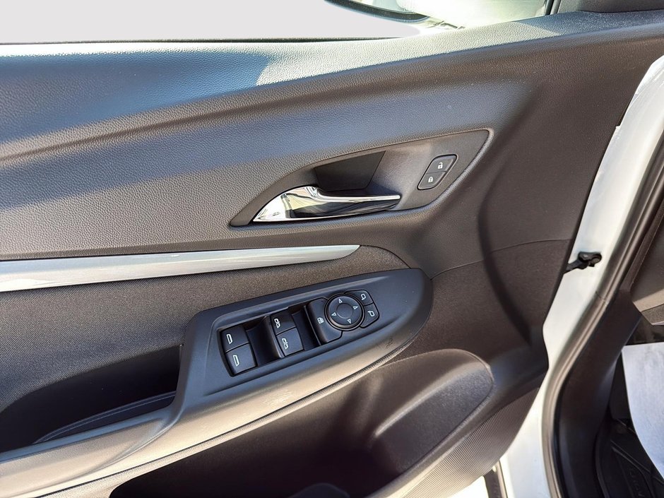 2023 Chevrolet Bolt EUV LT-9