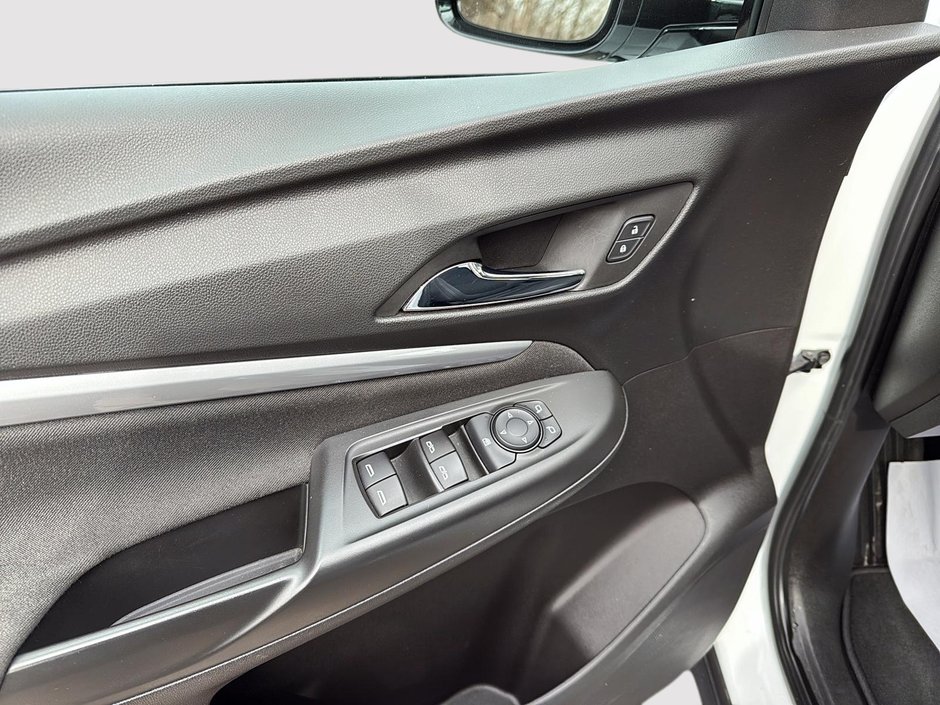 2023 Chevrolet Bolt EUV LT-11