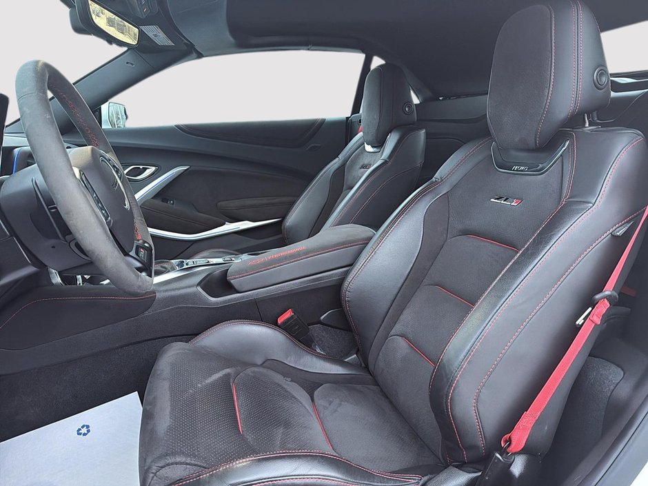 Chevrolet Camaro ZL1 2023-11