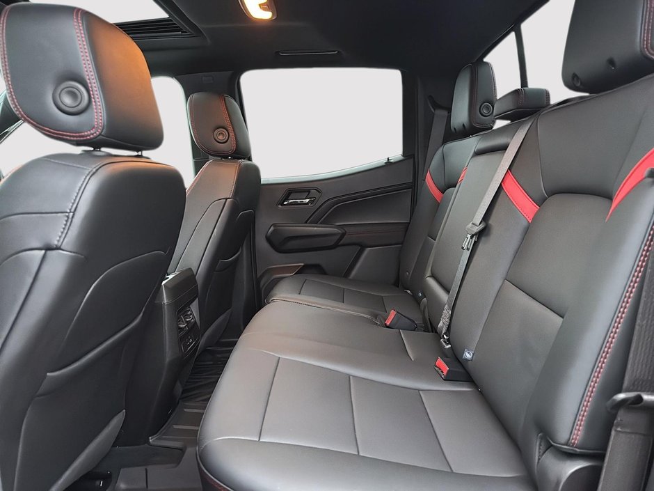 2025 Chevrolet Colorado 4WD Z71-8