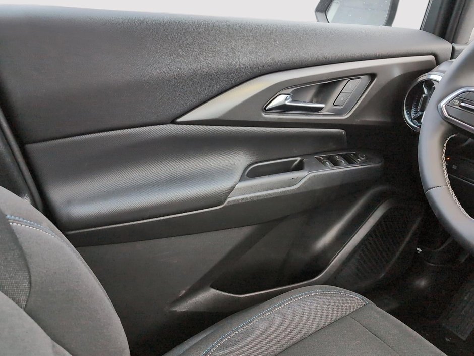 2026 Chevrolet Equinox EV 2LT-9