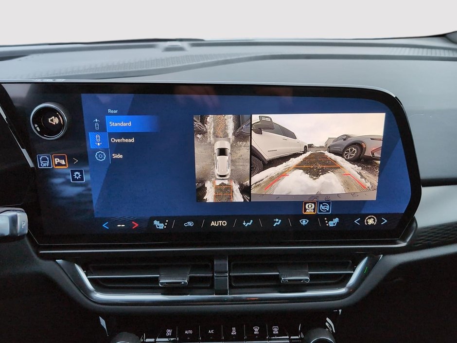 2026 Chevrolet Equinox EV 2LT-12