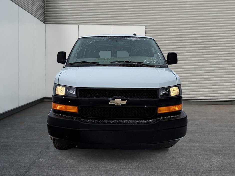 Chevrolet Express Cargo Van LWB 2022-1