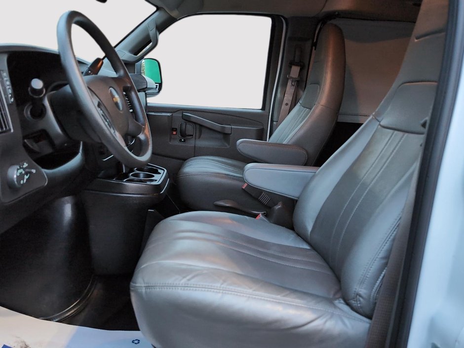 2024 Chevrolet Express Cargo Van-5