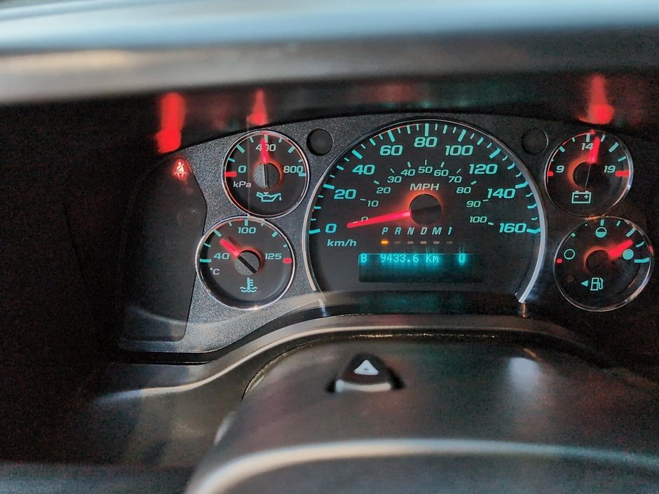 2024 Chevrolet Express Cargo Van-8