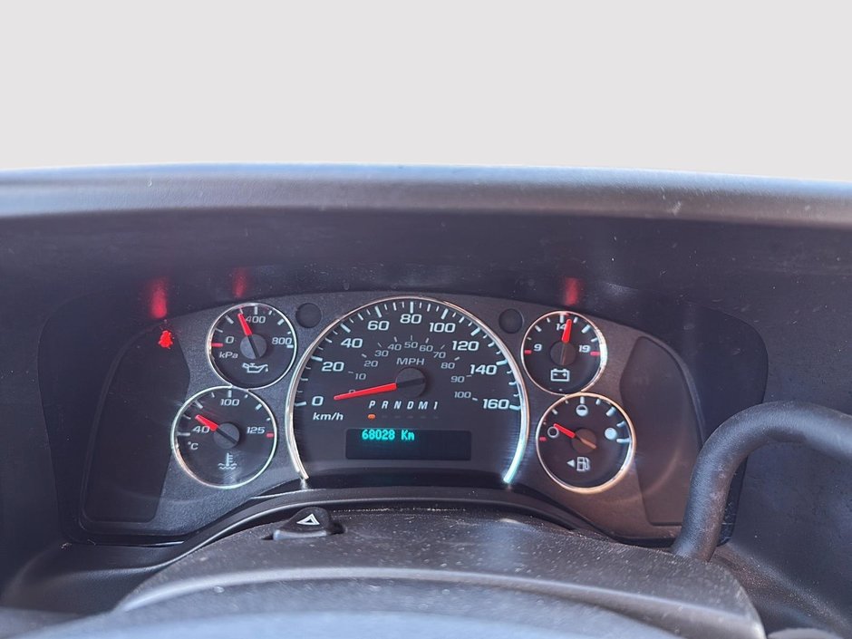 2023 Chevrolet Express Commercial Cutaway CUBE 14P-13