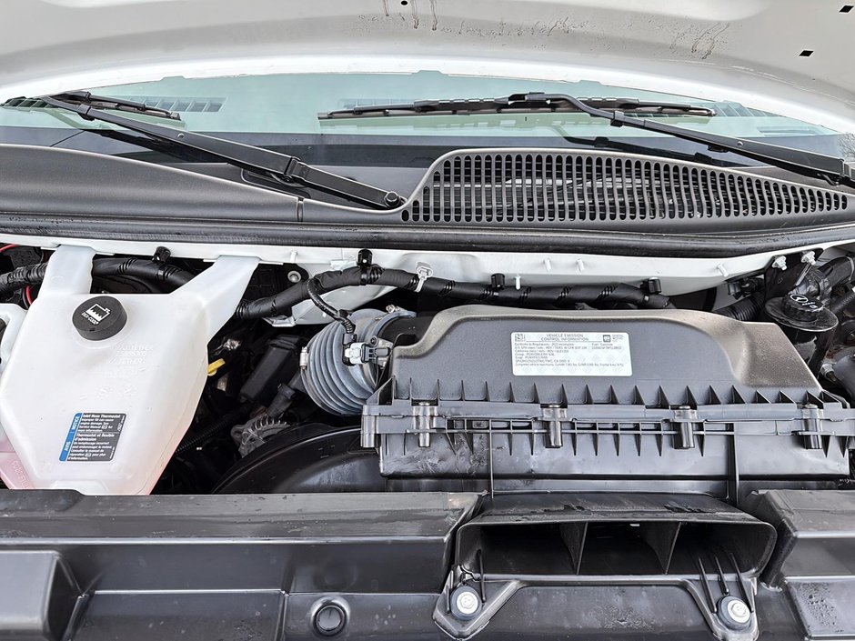 2023 Chevrolet Express Commercial Cutaway-7