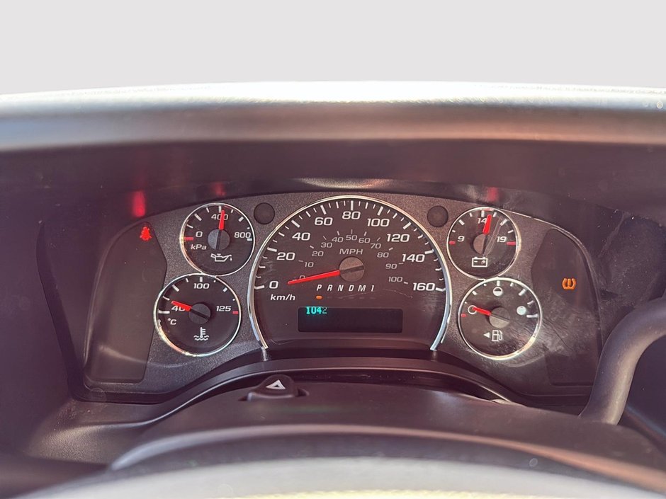 2023 Chevrolet EXPRESS CUTAWAY 3500 BASE-13