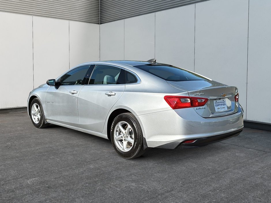 Chevrolet Malibu LS 2016-3