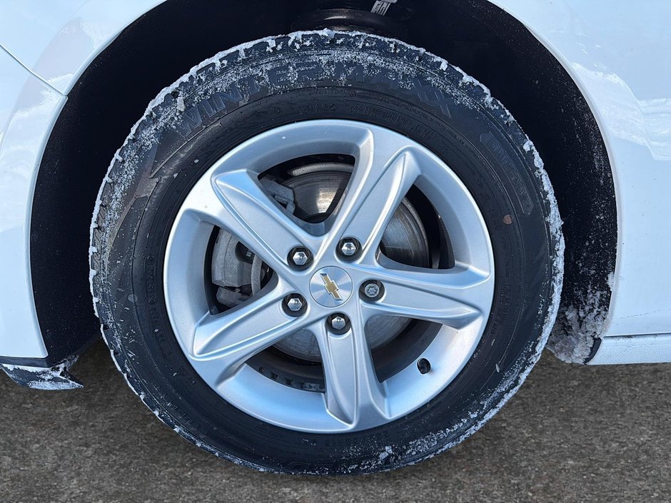 Chevrolet Malibu LS 2024-5