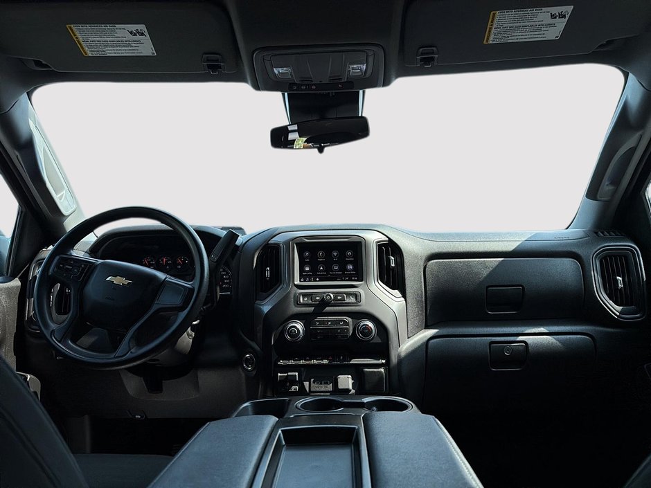 2023 Chevrolet Silverado 1500 Custom-9