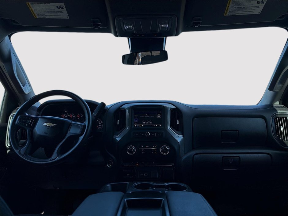 2023 Chevrolet Silverado 1500 Custom-9