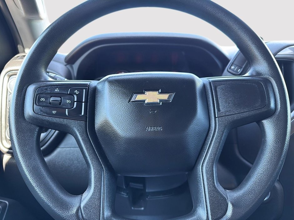 2023 Chevrolet Silverado 1500 Custom-12