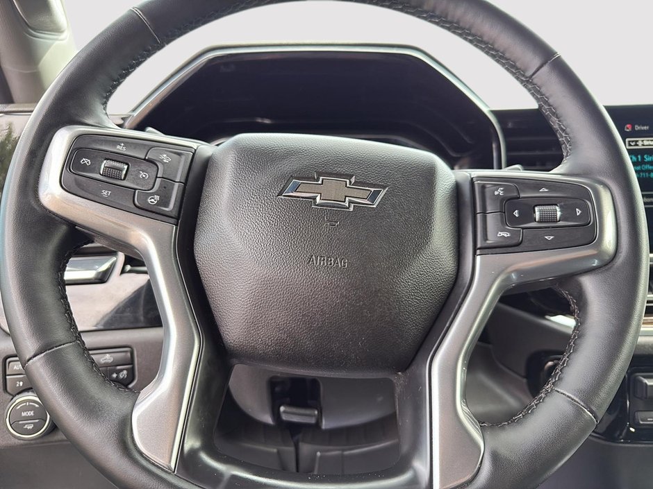 Chevrolet Silverado 1500 RST 2023-13
