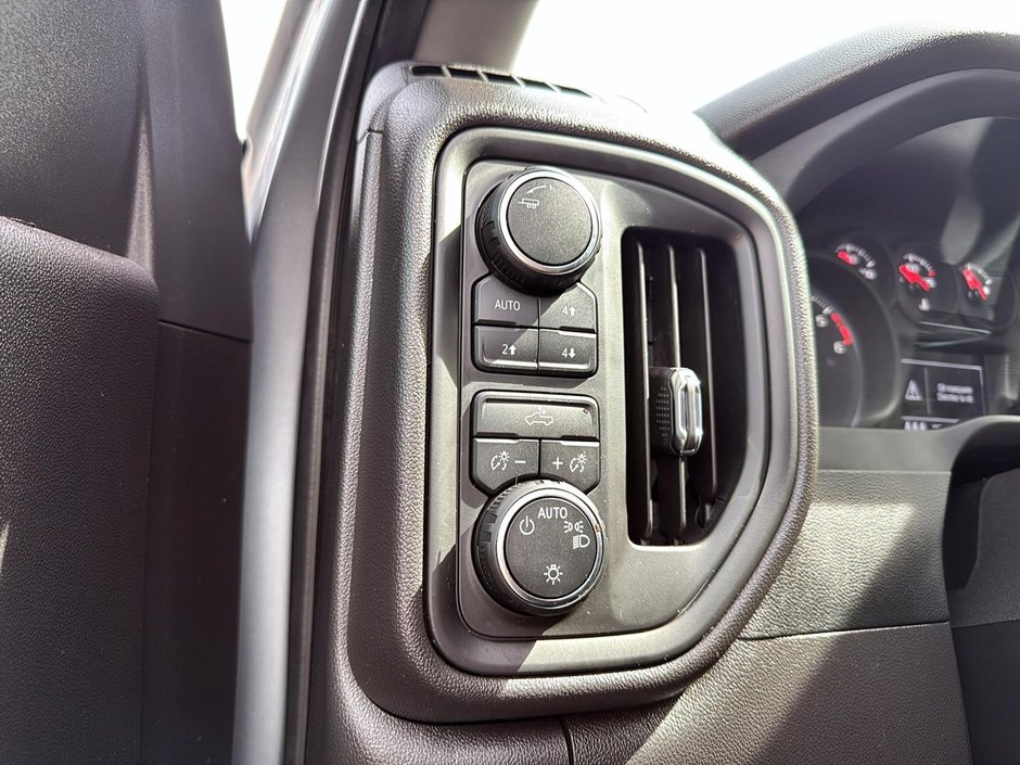 2024 Chevrolet Silverado 1500 Custom Trail Boss-11