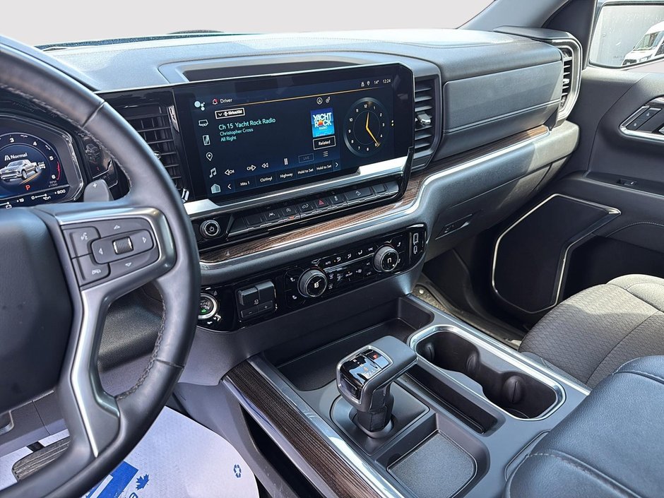 2024 Chevrolet Silverado 1500 RST-12