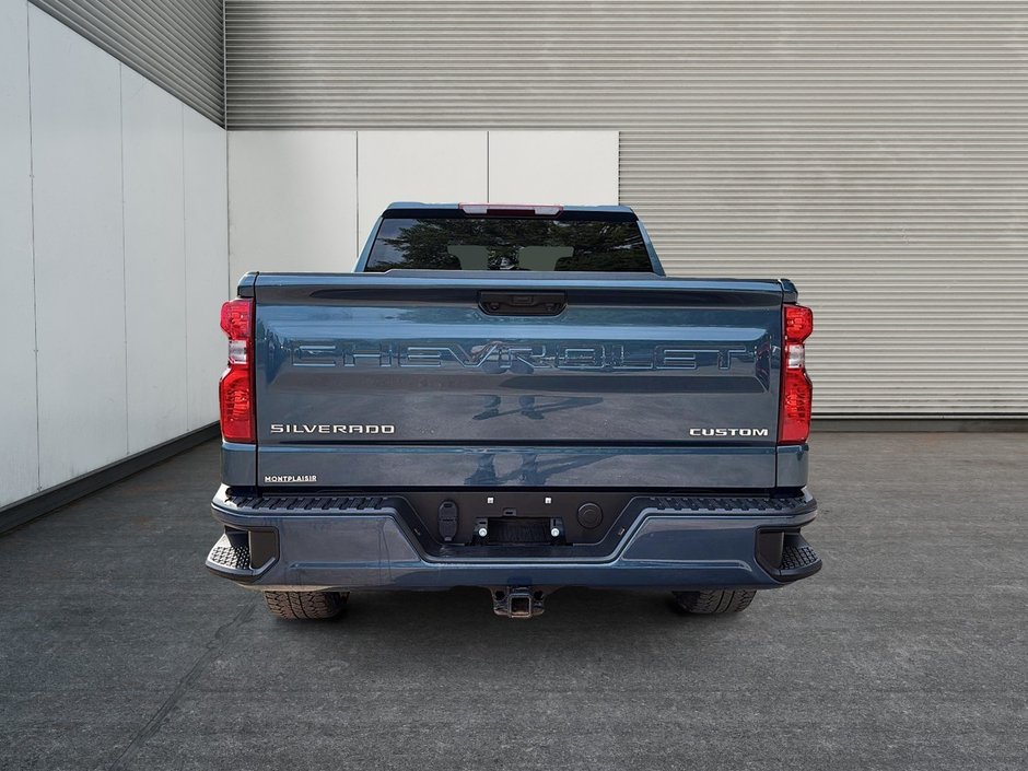 Chevrolet Silverado 1500 Custom 2024-2