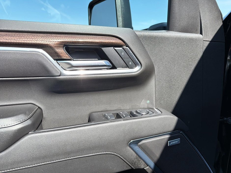 Chevrolet Silverado 1500 LT Trail Boss 2025-11