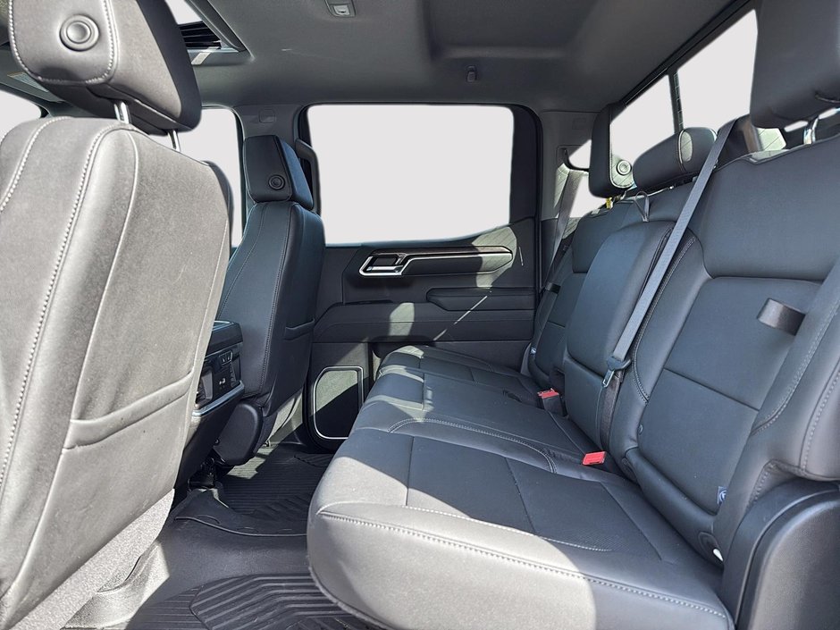 Chevrolet Silverado 1500 LTZ 2025-8