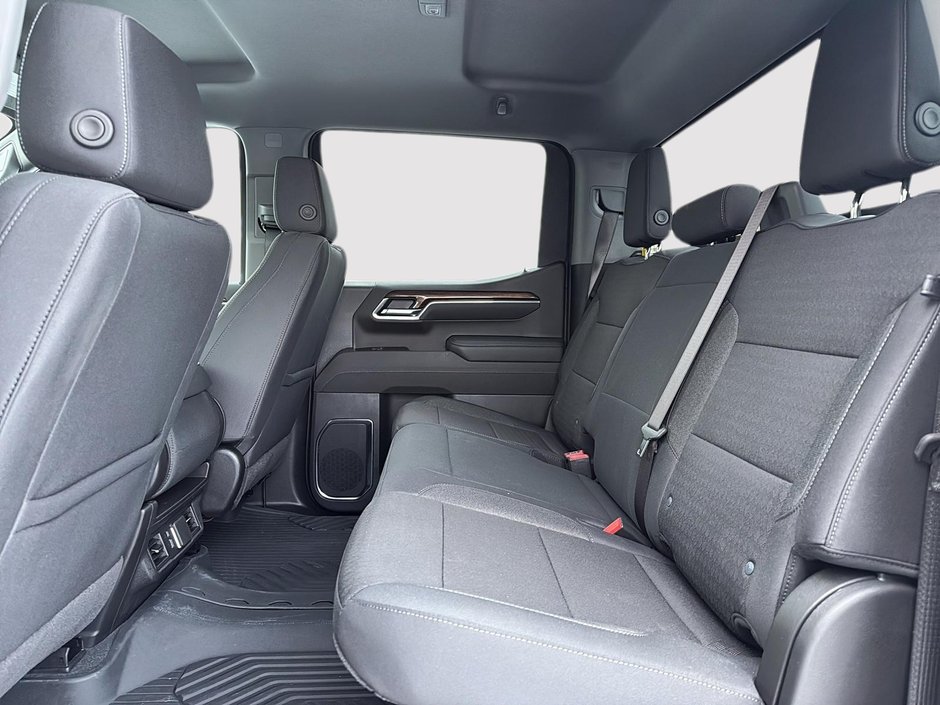 2025 Chevrolet Silverado 1500 RST-8