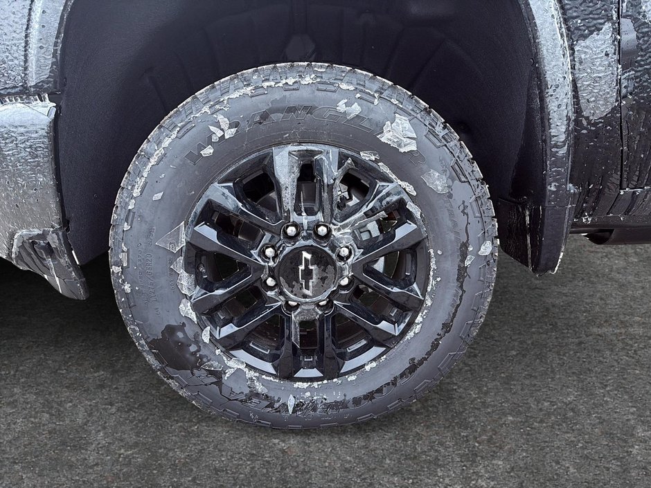 Chevrolet Silverado 2500 HD CUSTOM 2025-5