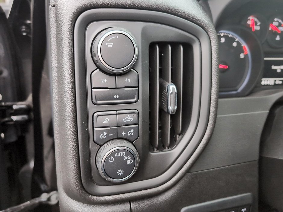 2025 Chevrolet Silverado 2500 HD CUSTOM-14