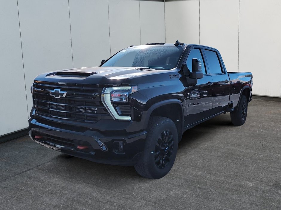 2026 Chevrolet Silverado 2500 HD LTZ in Drummondville, Quebec - w940px
