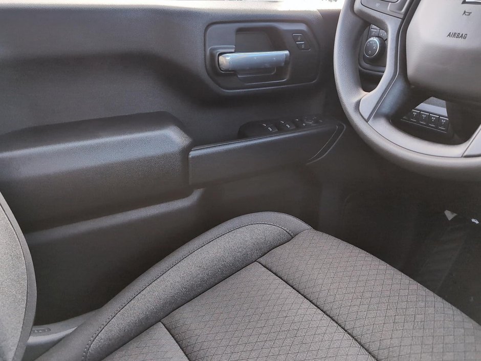 Chevrolet Silverado 2500 HD CUSTOM 2026-10