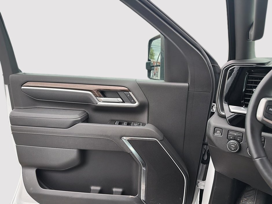 Chevrolet Silverado 2500 HD LT 2026-10