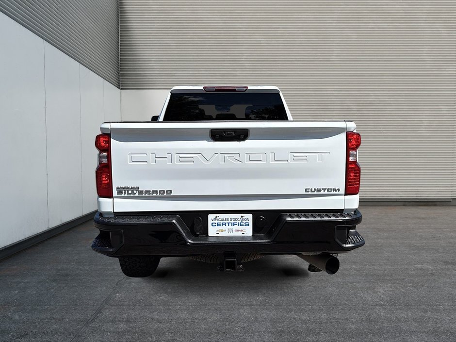 Chevrolet Silverado 2500HD Custom 2023-2